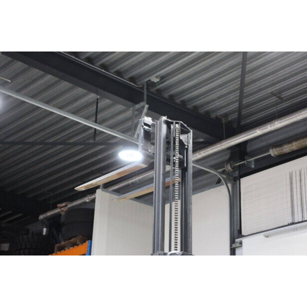 2010 ليندي R20G-03-45909444