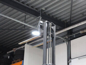 2010-linde-r20g-03-45909444