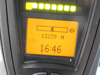 2014-linde-e25l-01-1430761-45909857