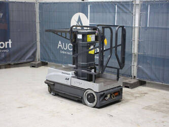 2015-jlg-10msp-45910135