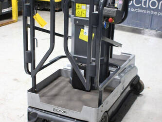 2015-jlg-10msp-45910137