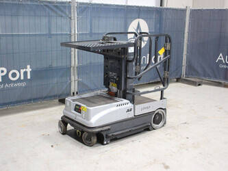 2015-jlg-10msp-45910140