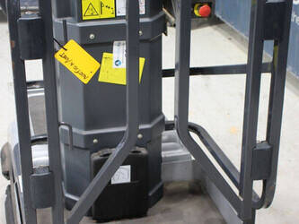 2015-jlg-10msp-45910148