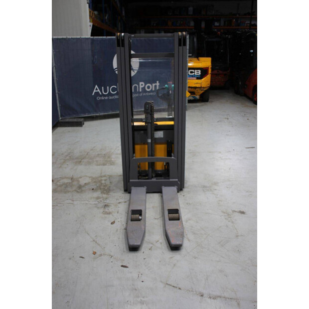 2016 Jungheinrich EJC 112-45910465