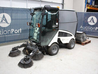 2015-nilfisk-city-ranger-2250-1430785-45910479