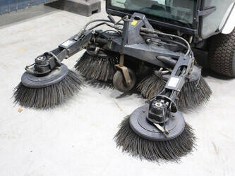 2015-nilfisk-city-ranger-2250-1430785-45910480