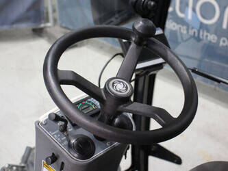 2015-nilfisk-city-ranger-2250-1430785-45910492