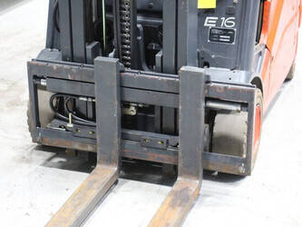 2008-linde-e16p-01-45910665