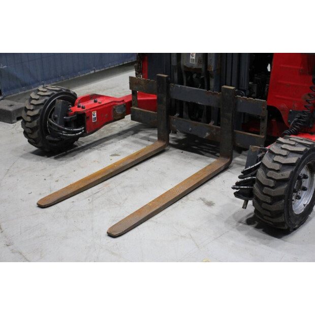 2011 MOFFETT M4 20.4-45910697