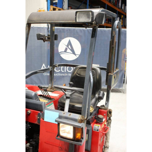 2011 MOFFETT M4 20.4-45910700