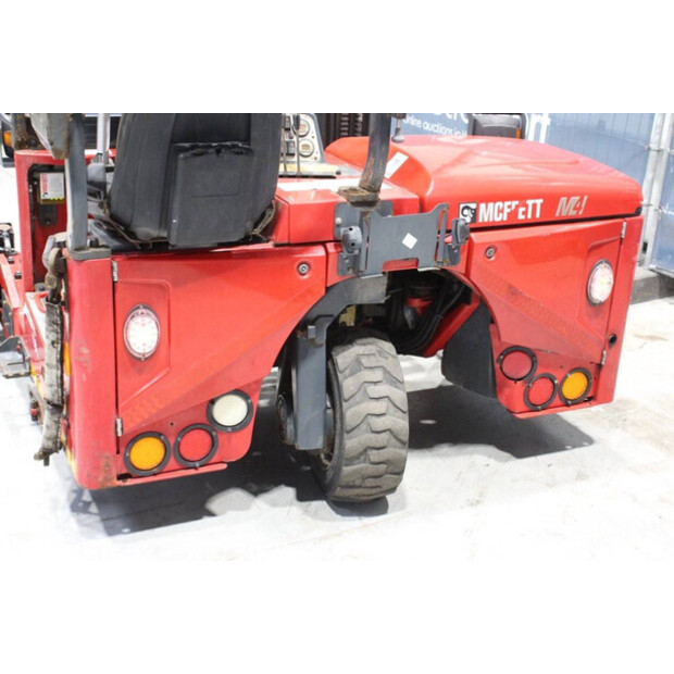 2011 MOFFETT M4 20.4-45910702