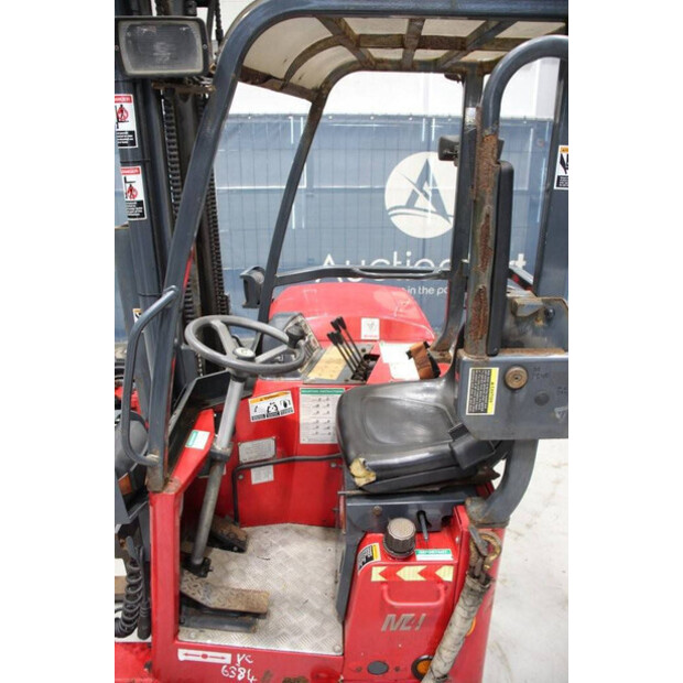 2011 MOFFETT M4 20.4-45910707