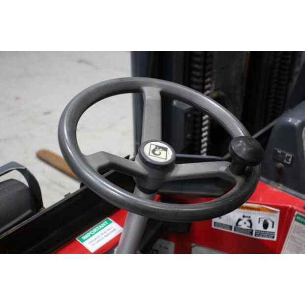 2011 MOFFETT M4 20.4-45910709