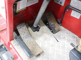 2011-moffett-m4-20-4-1430792-45910710