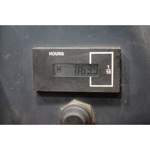 2011 MOFFETT M4 20.4-45910712