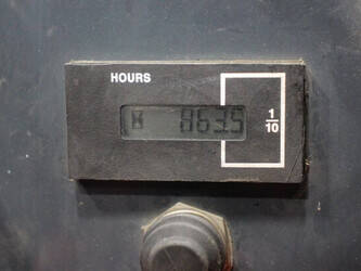 2011-moffett-m4-20-4-1430792-45910712