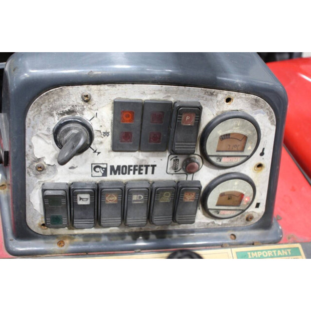 2011 MOFFETT M4 20.4-45910713