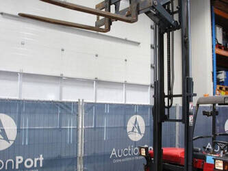 2011-moffett-m4-20-4-1430792-45910714