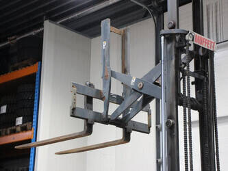 2011-moffett-m4-20-4-1430792-45910717