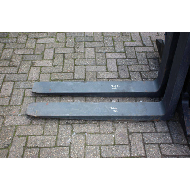 2010 يال GLC70VX-45910761