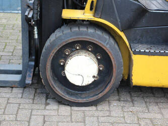 2010-yale-glc70vx-1430794-45910763