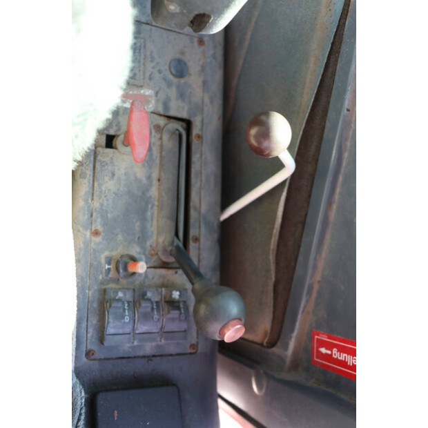 1997 Atlas 1304-45911121