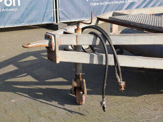 1986-thomes-381-45911229