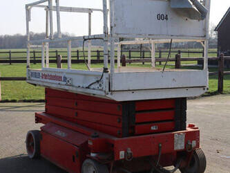 2002-jlg-2658-e3-45911296