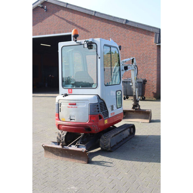 2012 TAKEUCHI TB219-45911320