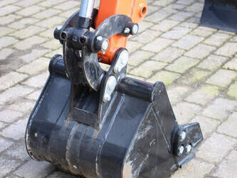 2025-vicsec-vc18fl-1430816-45911445