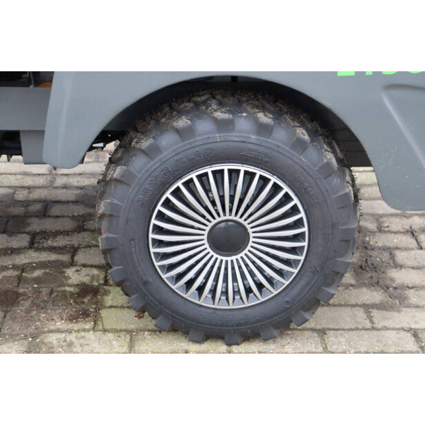 2025 WCM L1580e-45911488