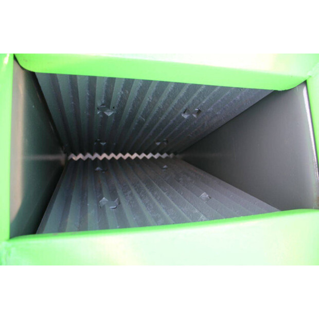 2025 WCM KC03-45911549