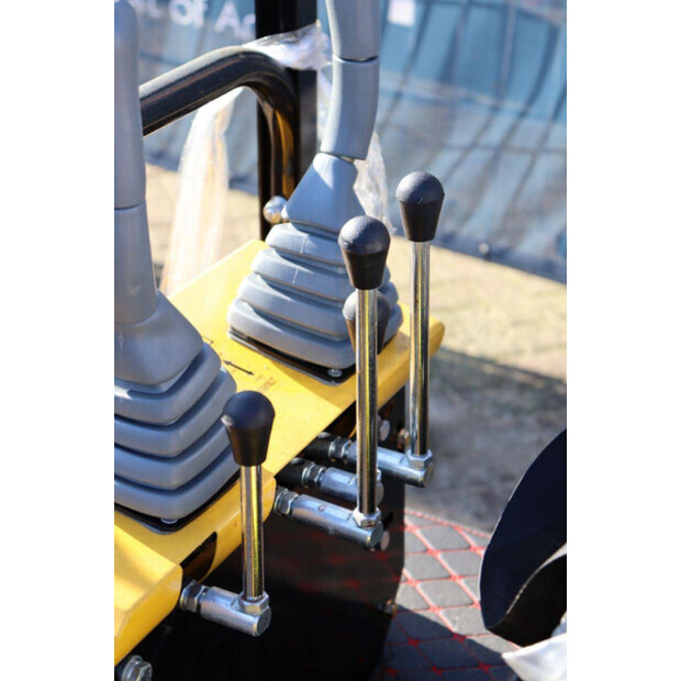 2025 CMH HT10-45911861