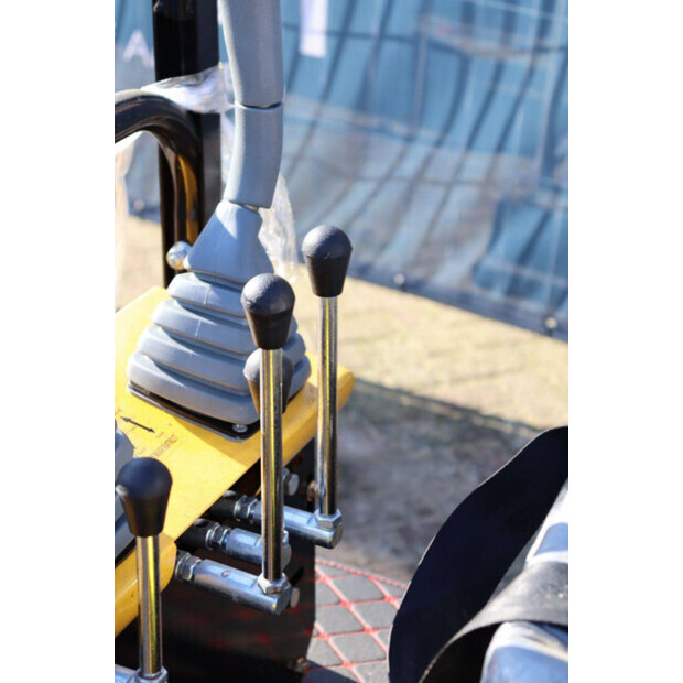 2025 CMH HT10-45911862