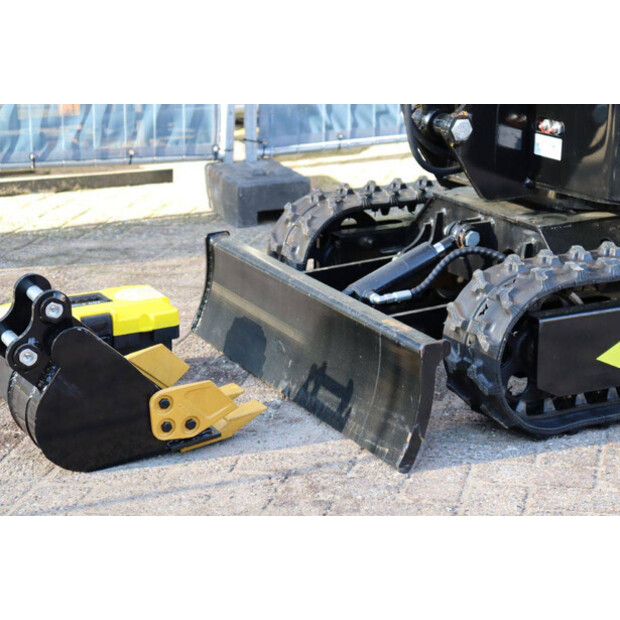 2025 CMH HT10-45911874