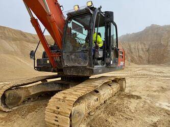 2019-hitachi-zx250lcn-6-1430923-45918966