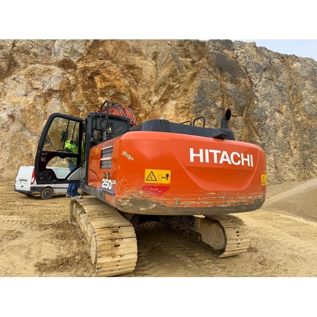 2019 Hitachi ZX250LCN-6-45918967