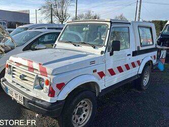 صورة ل سيارات 2002 سوزوكي Samurai