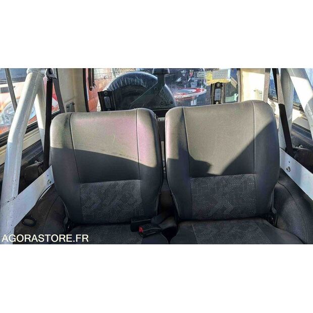 2002 سوزوكي Samurai-45925248