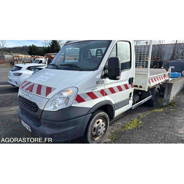 2013 Iveco 35C17-45925413