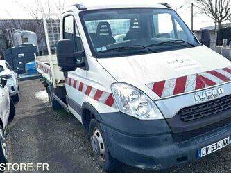 2013-iveco-35c17-1430951-45925414