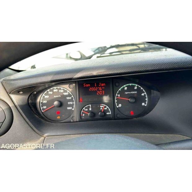 2013 Iveco 35C17-45925422