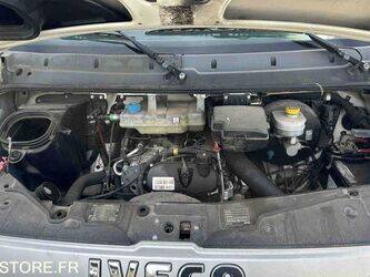 2013-iveco-35c17-1430951-45925423