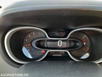 2017-renault-trafic-1430957-45925501