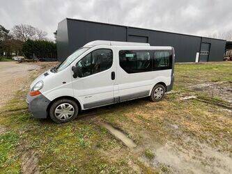 2003-renault-trafic-1430959-45925513