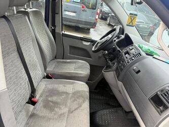 2011-volkswagen-kombi-1430963-45925578