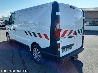 2017-renault-trafic-1430965-45925590