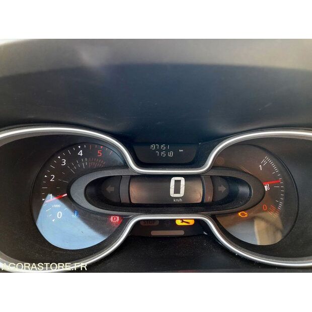 2017 Renault Trafic-45925591