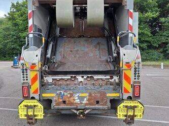 2016-renault-d-wide-1430966-45925600