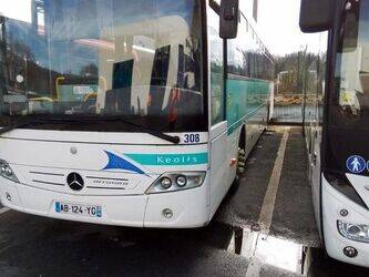 2009-mercedes-benz-intouro-1430970-45925637